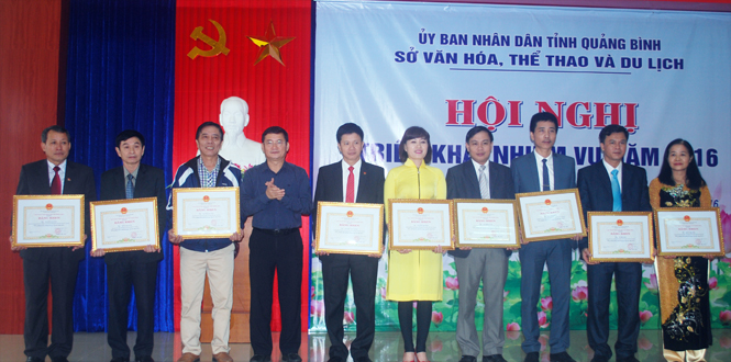 Năm 2016, phấn đấu thu hút 3,5 triệu lượt khách du lịch