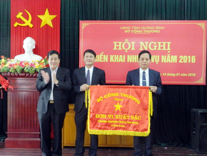 Năm 2015, giá trị sản xuất công nghiệp toàn tỉnh đạt 9.458 tỷ đồng