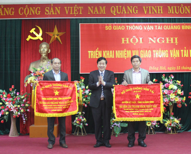 Năm 2016, đầu tư xây dựng đường cao tốc Vũng Áng-Vạn Ninh