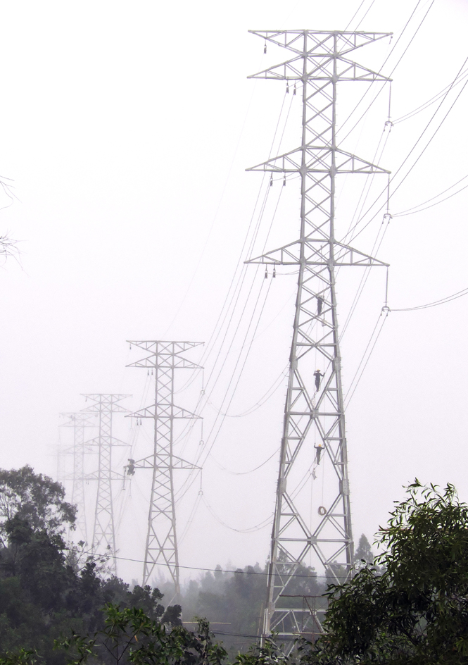 Đóng điện thành công đường dây 220kV Vũng Áng-Ba Đồn-Đồng Hới