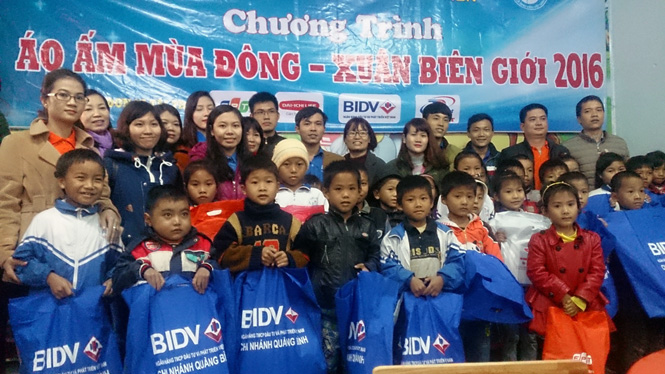 Chương trình tình nguyện "Áo ấm mùa Đông và Tết biên giới hải đảo năm 2016"