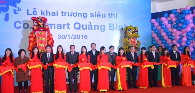 Khai trương siêu thị Co.opmart Quảng Bình