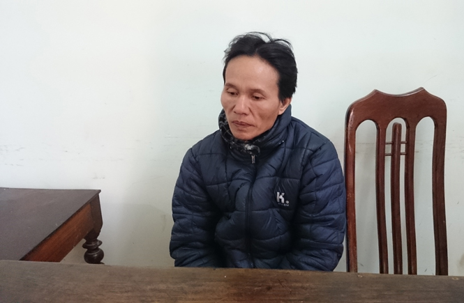 Ban ngày lái bò, ban đêm trộm bò
