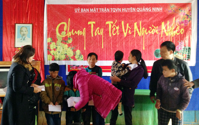 Quảng Ninh: Chung tay chăm lo Tết cho người nghèo