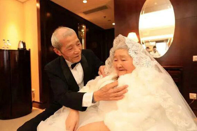 Xúc động món quà Valentine của cụ ông lãng mạn nhất Trung Quốc
