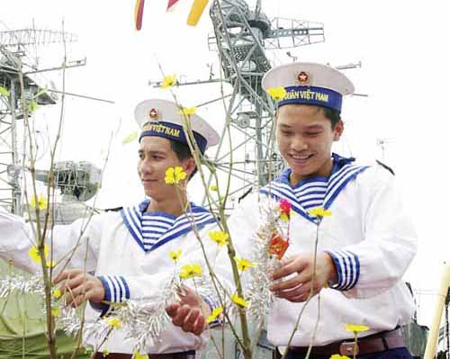 Xuân về trên đảo