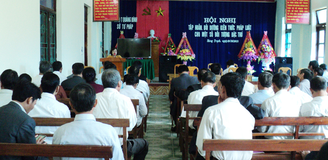 Tăng cường phổ biến, giáo dục pháp luật cho cơ sở