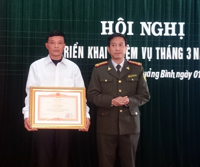 Thủ tướng Chính phủ tặng bằng khen cho người bảo vệ đàn Voọc gáy trắng ở xã Thạch Hoá