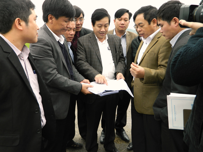 Đẩy nhanh tiến độ giải phóng mặt bằng dự án Khu công nghiệp Hòn La II