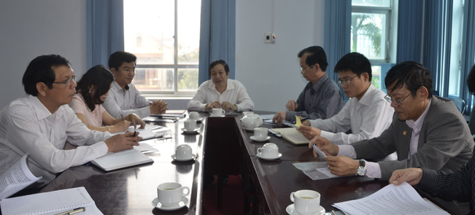 Tập trung thực hiện có hiệu quả nhiệm vụ chiếu sáng và thu gom rác thải trên địa bàn thành phố Đồng Hới