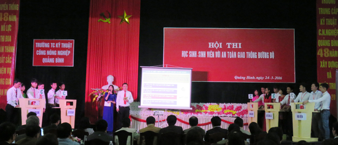 Học sinh - sinh viên với an toàn giao thông đường bộ