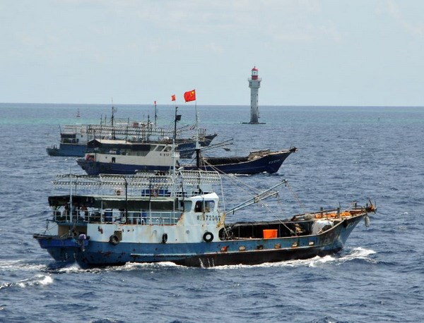 Malaysia phát hiện 100 tàu, thuyền Trung Quốc xâm phạm lãnh hải