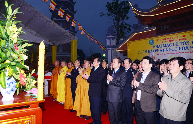 Lễ đón Phật Ngọc hòa bình thế giới