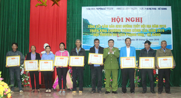 Ký cam kết bảo đảm ATGT tuyến đường thủy nội địa Xuân Sơn-Phong Nha
