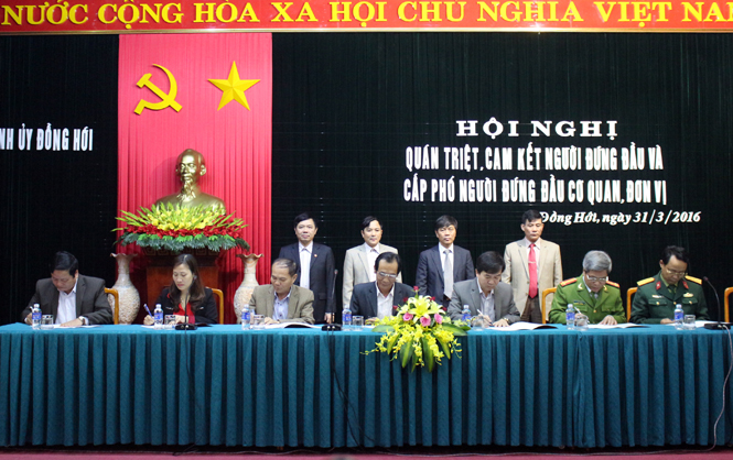 Thành ủy Đồng Hới: Ký cam kết về trách nhiệm, xử lý trách nhiệm đối với người đứng đầu và cấp phó của người đứng đầu trong thực hiện chức trách, nhiệm vụ được giao