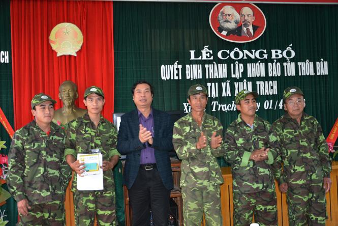 Công bố quyết định thành lập các nhóm Bảo tồn thôn bản tại xã Xuân Trạch