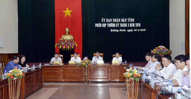 UBND tỉnh họp phiên thường kỳ tháng 3