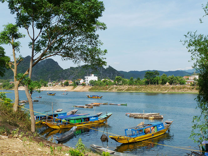 Lên Phong Nha