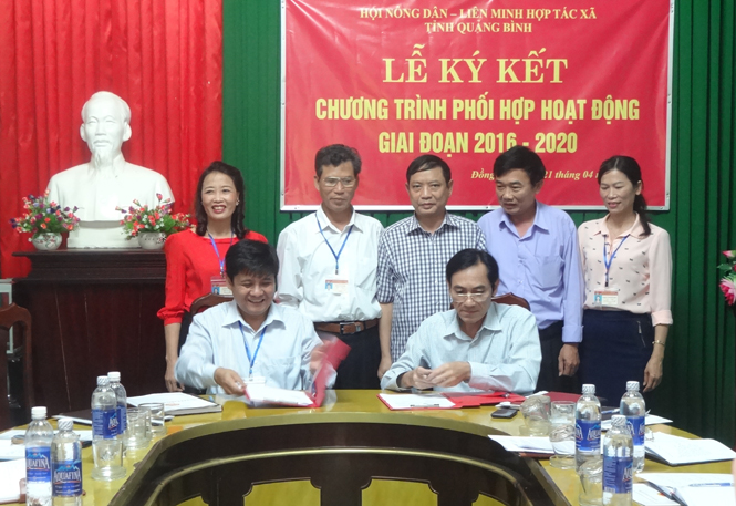 Hội Nông dân tỉnh-Liên minh HTX: Ký kết chương trình phối hợp hoạt động giai đoạn 2016-2020