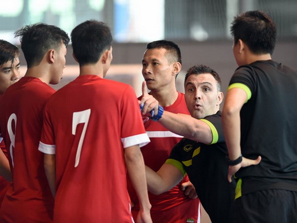 HLV Bruno tiết lộ ba mục tiêu của Futsal Việt Nam tại Nhật Bản