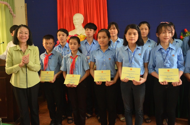 Đồng chí Trưởng ban Dân vận Trung ương thăm và làm việc tại Quảng Bình