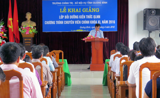 Khai giảng lớp bồi dưỡng kiến thức quản lý Nhà nước chương trình chuyên viên chính, khóa XI