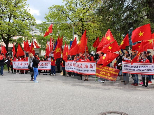 Biểu tình ở Munich phản đối hành động của Trung Quốc ở Biển Đông