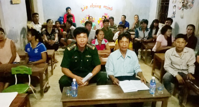 Đồn Biên phòng CKQT Cha Lo đẩy mạnh tuyên truyền bầu cử cho đồng bào dân tộc thiểu số