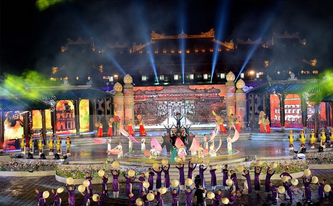 Rực sáng Cố đô Huế trong đêm bế mạc Festival Huế 2016