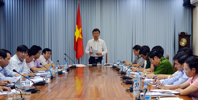 UBND tỉnh làm việc với các sở, ngành, đơn vị, địa phương để giải quyết kiến nghị của nhân dân xã Hải Ninh