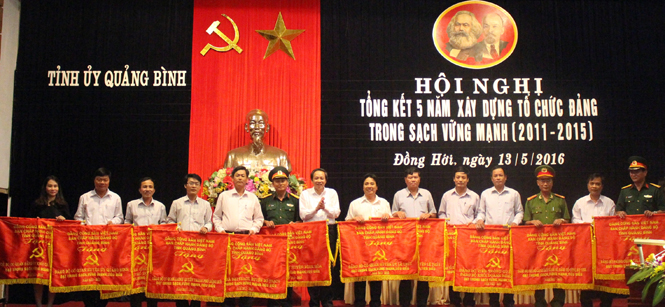 Hội nghị tổng kết 5 năm xây dựng tổ chức đảng trong sạch vững mạnh