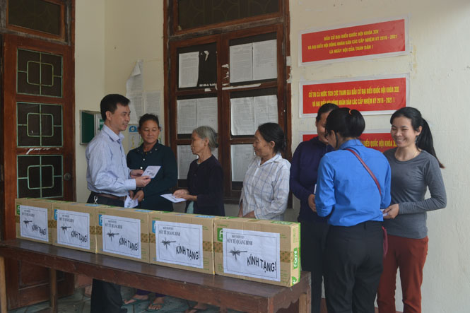Sở Y tế thăm, tặng quà người cao tuổi neo đơn, trẻ em mồ côi có hoàn cảnh đặc biệt khó khăn