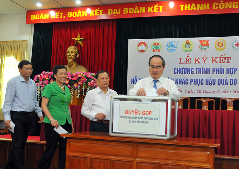 Kêu gọi hỗ trợ người dân vượt qua khó khăn, khôi phục sản xuất