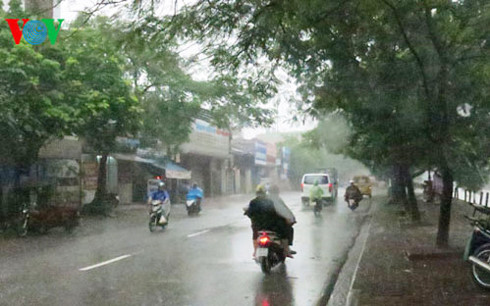 Mưa rào và dông rải rác ở nhiều khu vực thuộc Bắc Bộ