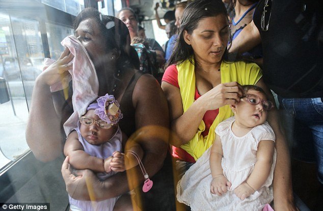 ​Virút Zika có thể lây qua tình dục đường miệng