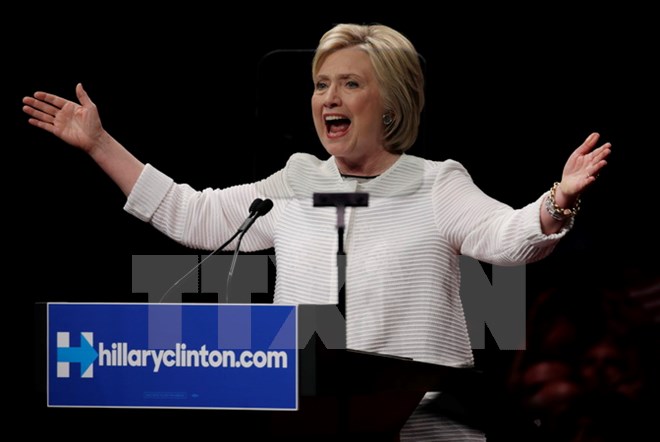Bà Hillary tiếp tục chiến thắng trong ngày "Siêu Thứ ba cuối cùng"