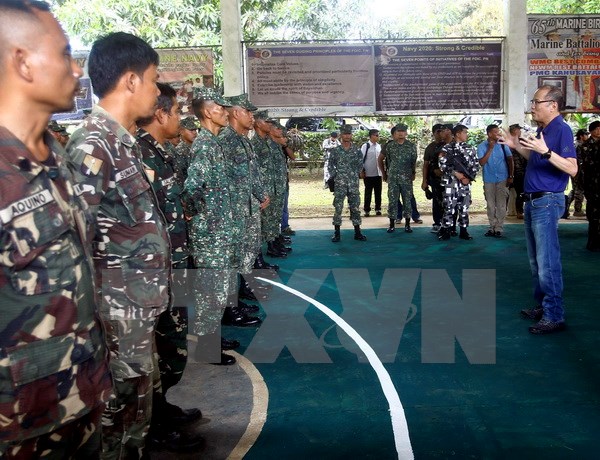 Tổng thống Philippines cam kết tìm cách giải cứu các con tin
