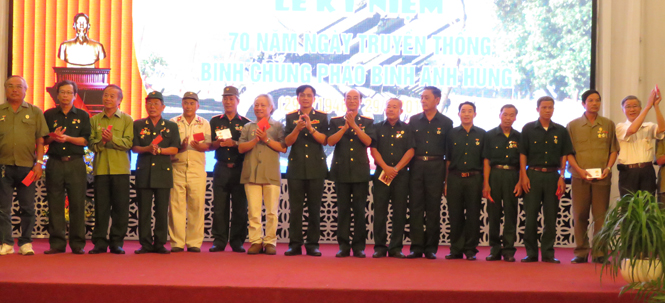 Kỷ niệm 70 năm ngày truyền thống binh chủng Pháo binh anh hùng