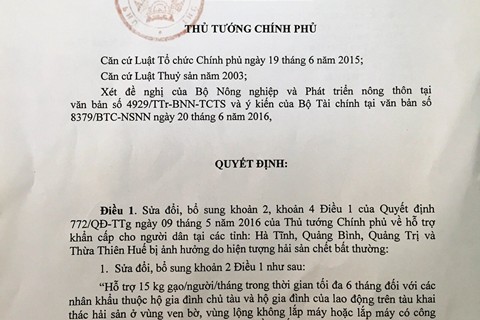 Thủ tướng quyết định tăng thời gian hỗ trợ ngư dân, diêm dân 4 tỉnh miền Trung