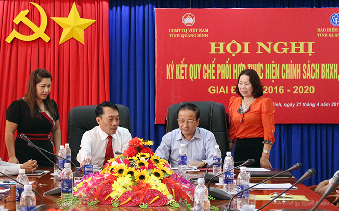 Thực hiện lộ trình tiến tới BHYT toàn dân