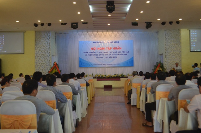 Hội nghị tập huấn tuyên truyền kết quả công tác tăng dày, tôn tạo hệ thống mốc quốc giới, quản lý biên giới Việt Nam-Lào năm 2016
