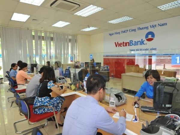 Vietnam Report công bố tốp 10 ngân hàng thương mại uy tín