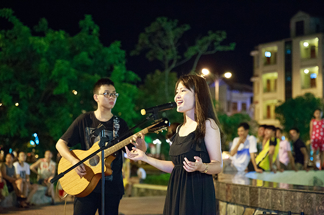 Tiếng hát bên dòng Nhật Lệ