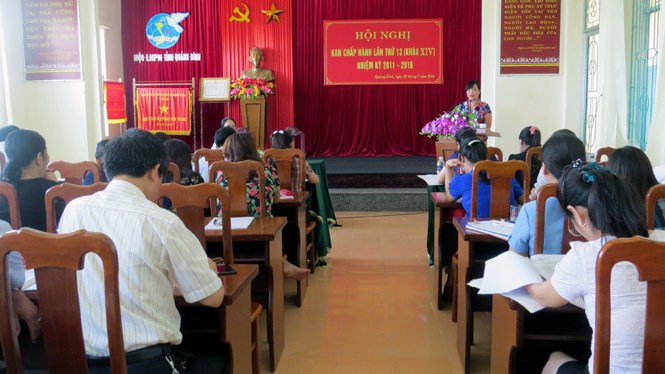 Tập trung thực hiện phong trào thi đua "Phụ nữ tích cực học tập, lao động, sáng tạo, xây dựng gia đình hạnh phúc"