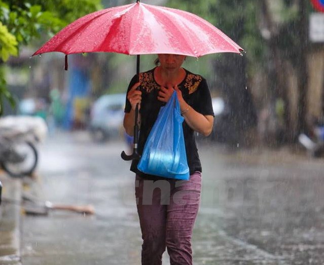 Khu vực Bắc Bộ, Trung Bộ đề phòng dông sét và gió giật mạnh