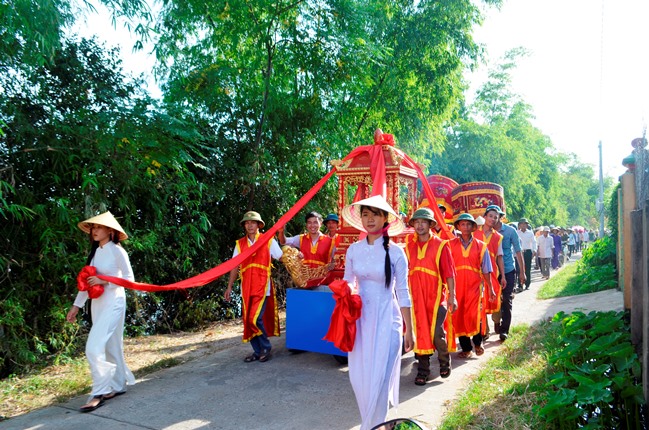 Lễ hội kỳ phúc và rước kiệu Thành hoàng làng Vĩnh Lộc (Quảng Lộc)