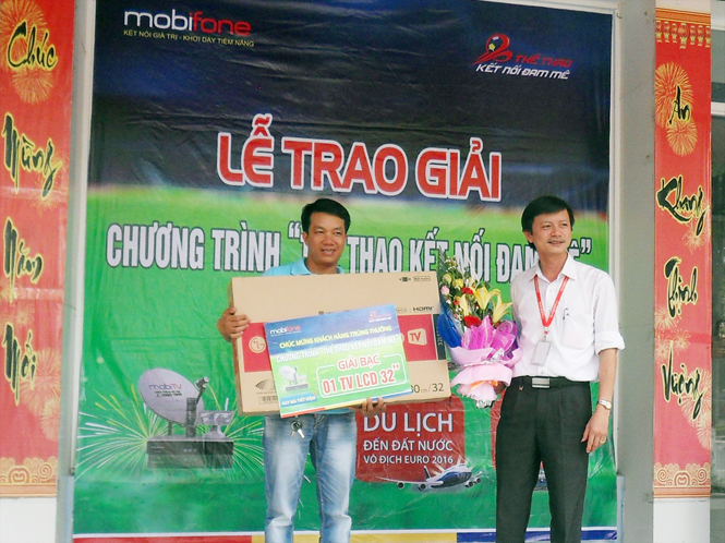 MobiFone Quảng Bình trao giải Bạc chương trình "Thể thao kết nối đam mê"