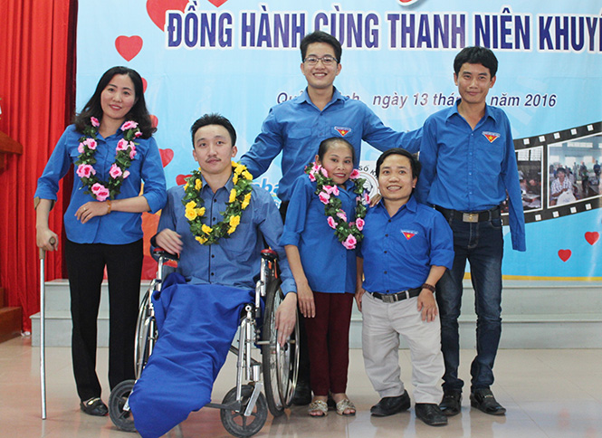 Vượt lên số phận - Bài 2: Hãy cất lên tiếng ca cho nỗi đau dịu lại