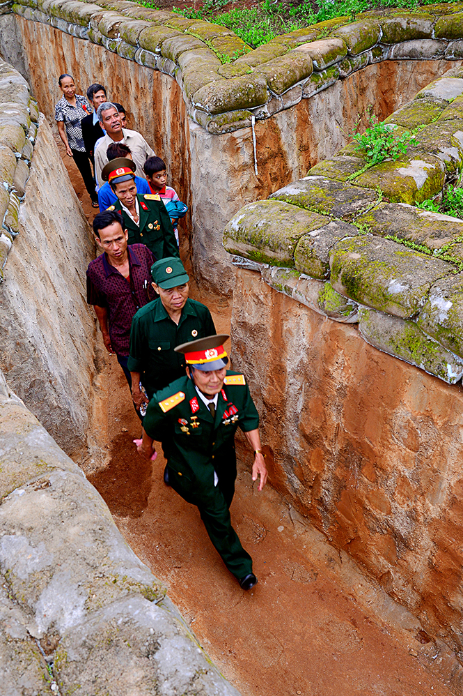 Thăm lại chiến trường xưa