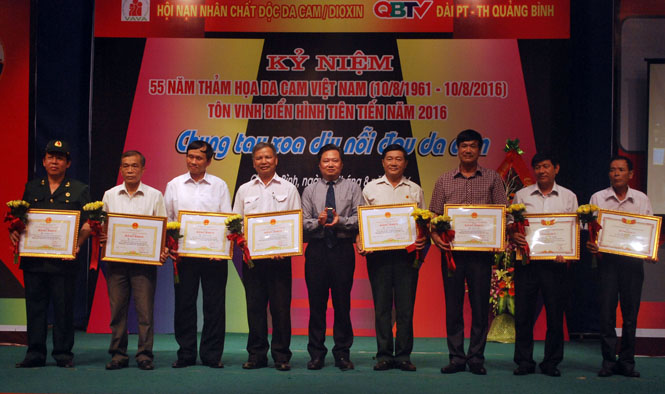 Chung tay xoa dịu nỗi đau da cam